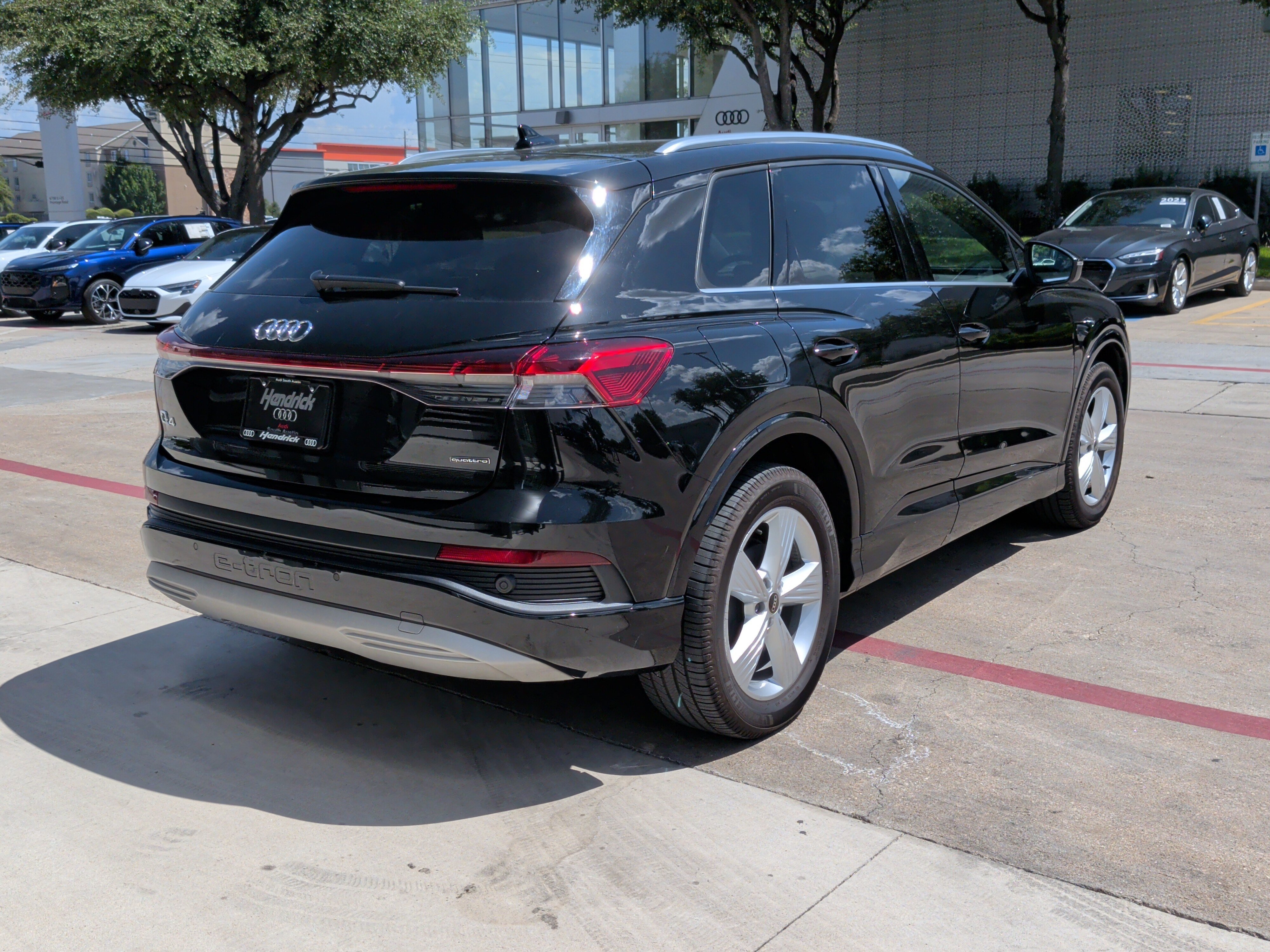 Certified 2022 Audi Q4 e-tron Premium w/ Convenience Package AWD/4WD image 10