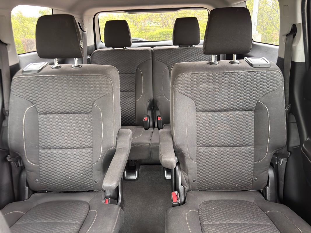 Used 2017 GMC Acadia SLE AWD/4WD image 23