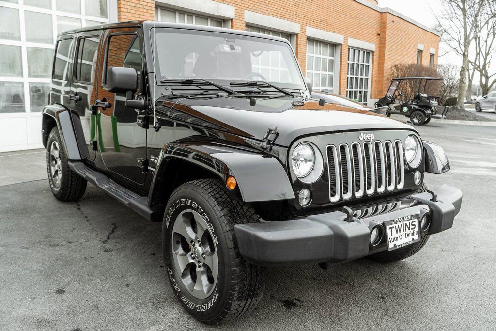 Used 2018 Jeep Wrangler Unlimited Sahara image 6
