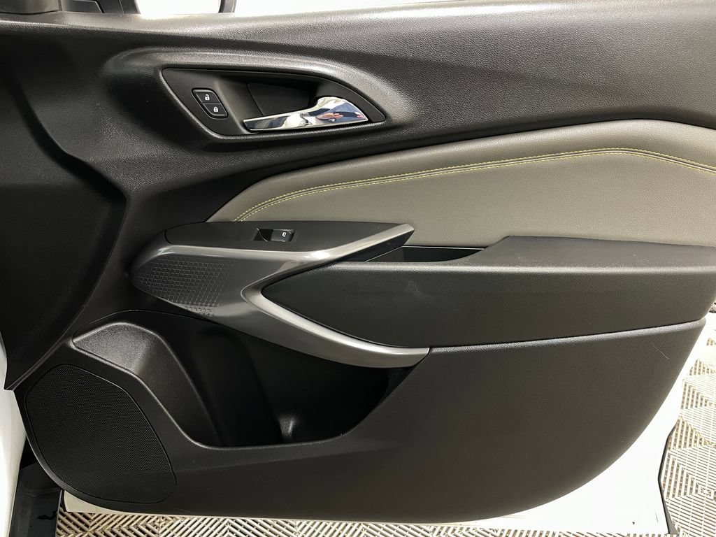 Certified 2024 Chevrolet Trax ACTIV w/ Sunroof Package FWD image 39