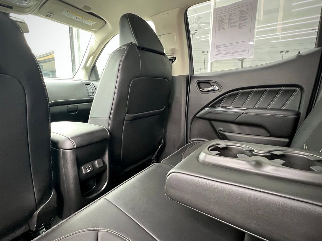 Used 2021 GMC Canyon Denali image 18