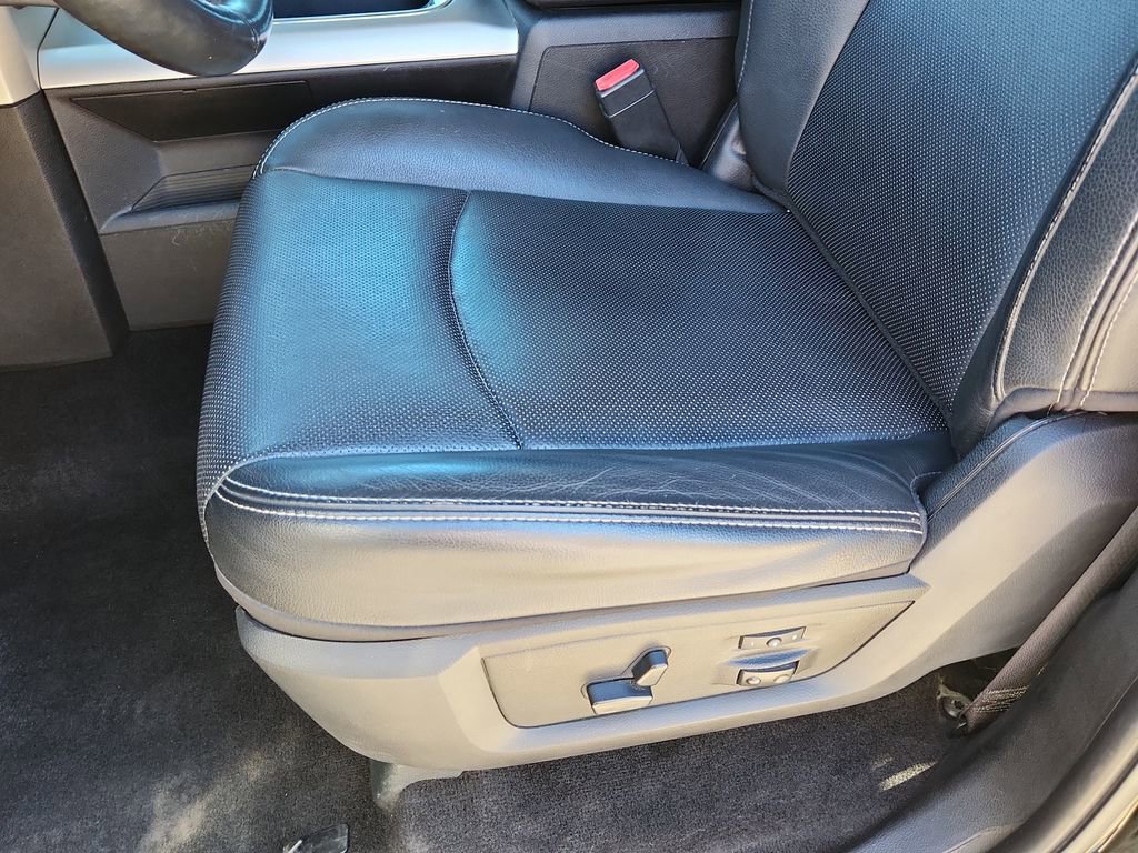 Used 2016 RAM 2500 Laramie image 8