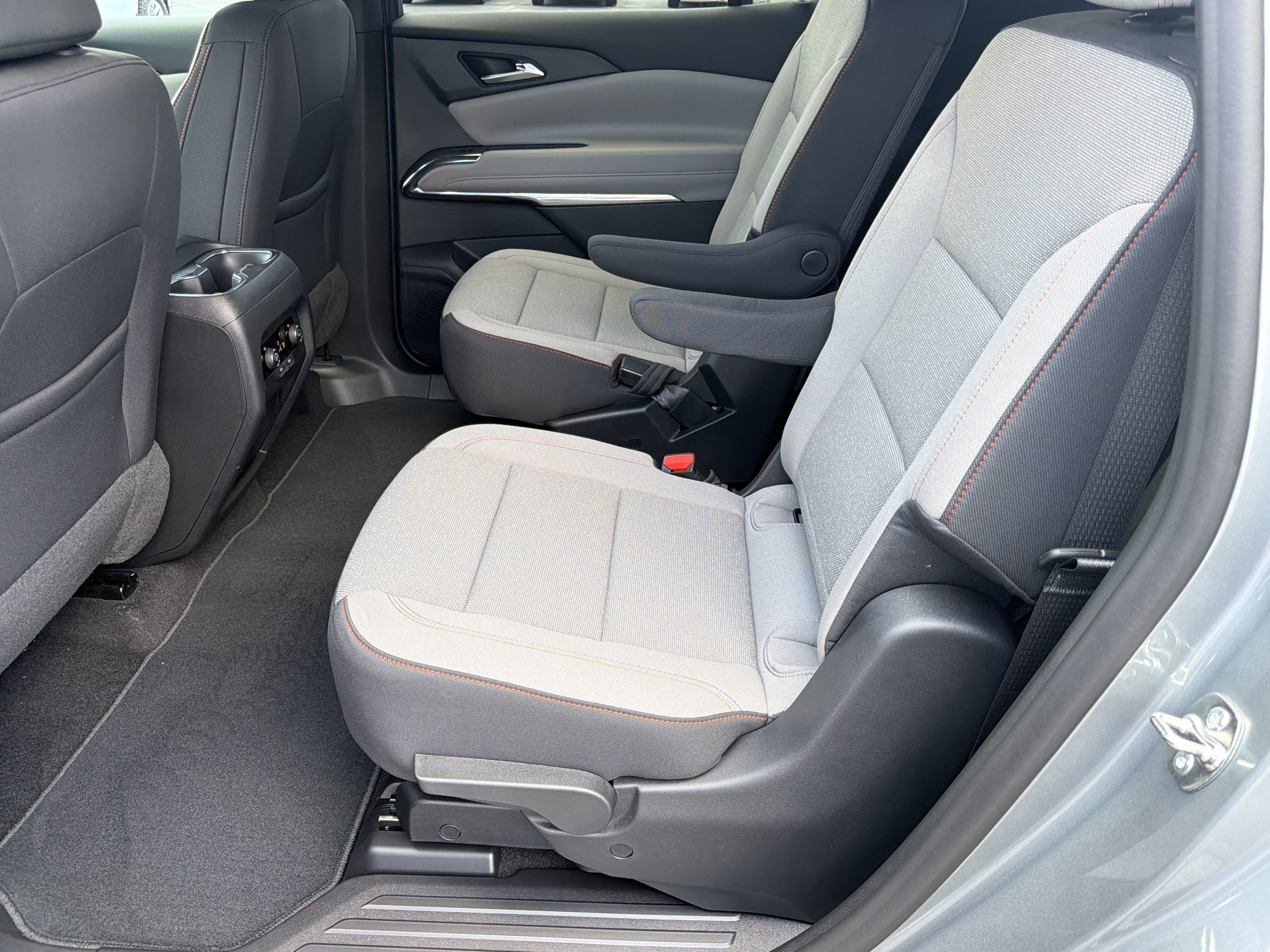 New 2026 Chevrolet Traverse LT FWD image 22