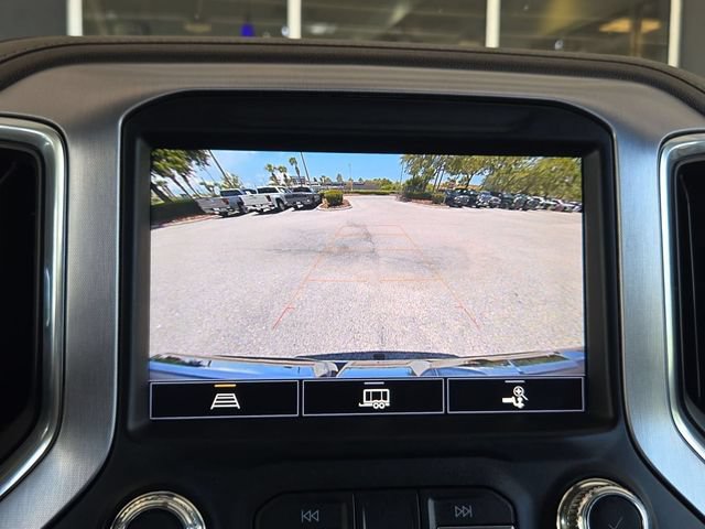 Used 2022 GMC Sierra 1500 SLT w/ SLT Convenience Package AWD/4WD image 17