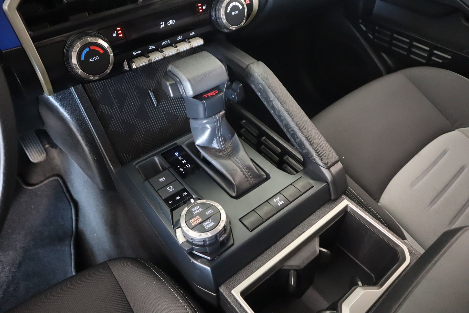Used 2025 Toyota Tacoma TRD Off-Road AWD/4WD image 8