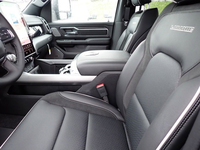 New 2025 RAM 1500 Laramie image 12