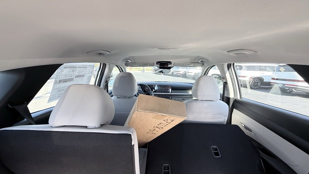 New 2026 Hyundai Tucson SE image 14