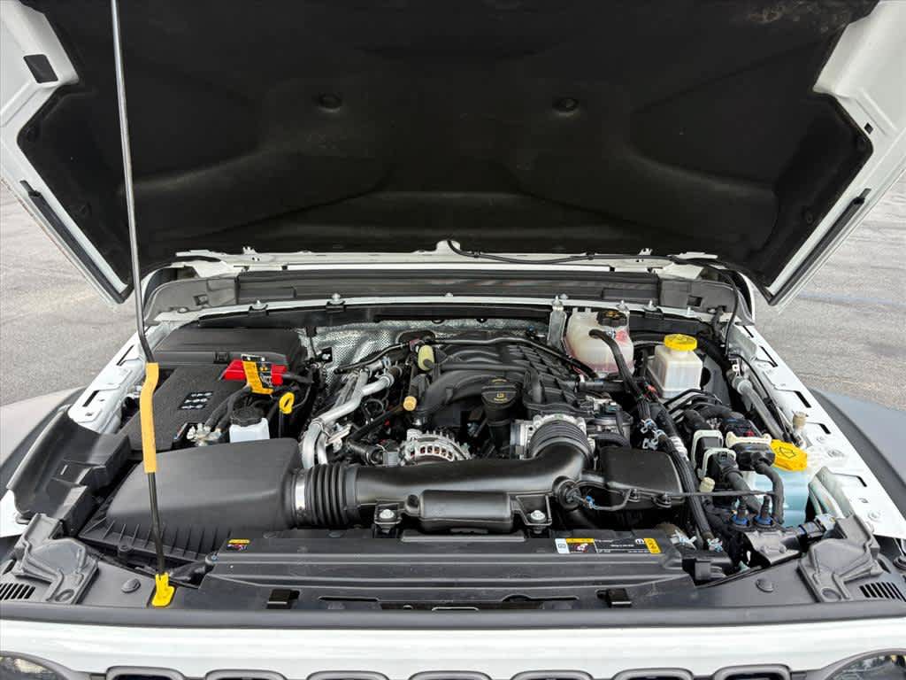 Used 2024 Jeep Gladiator Mojave w/ Technology Group AWD/4WD image 31