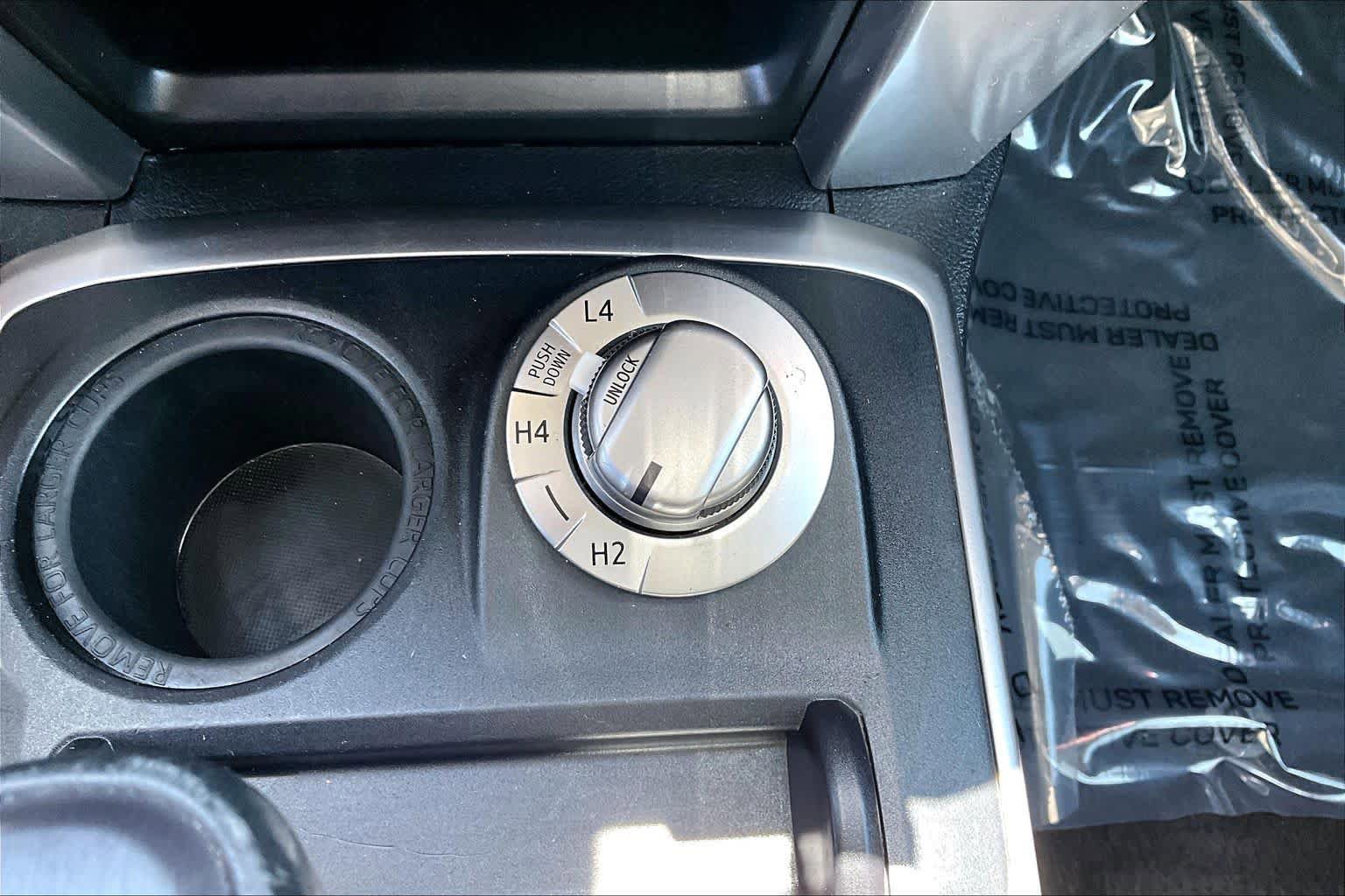 Used 2021 Toyota 4Runner SR5 AWD/4WD image 34