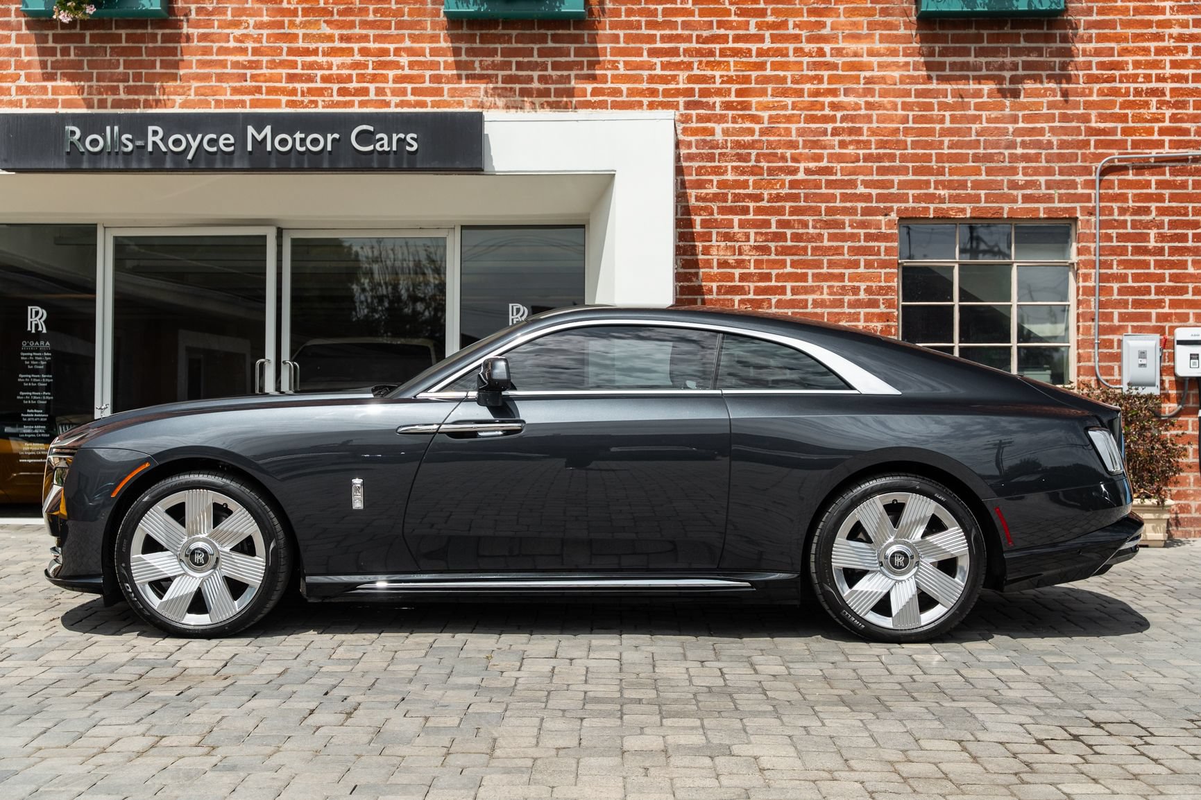 Used 2024 Rolls-Royce Spectre w/ Spectre Launch Package AWD/4WD image 3