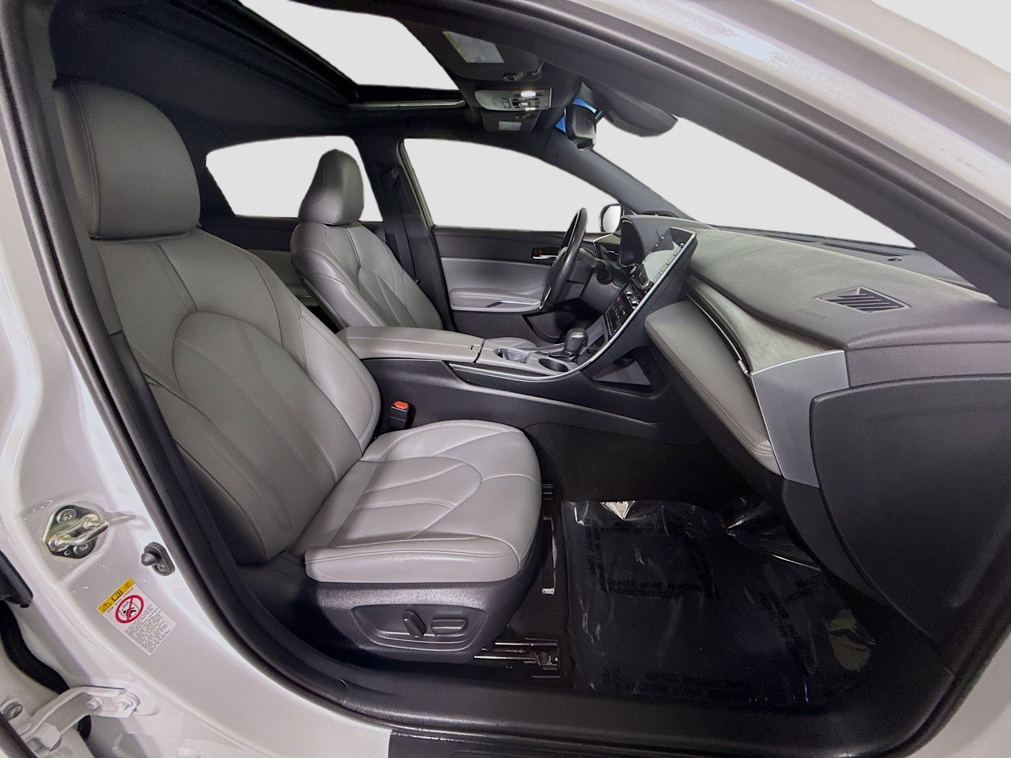 Used 2019 Toyota Avalon XLE w/ Moonroof Package image 29