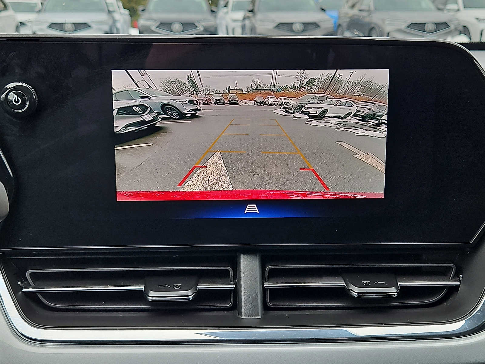 Used 2025 Chevrolet Trax LT image 18