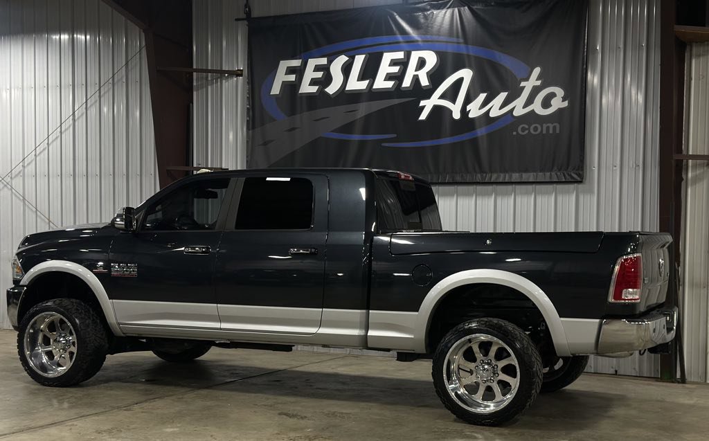 Used 2015 RAM 2500 Laramie w/ Convenience Group image 3