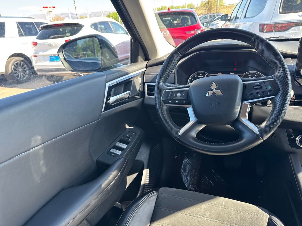 Used 2024 Mitsubishi Outlander SE AWD/4WD image 33