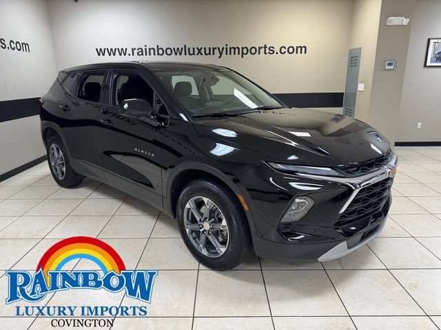 Used 2025 Chevrolet Blazer LT FWD image 1