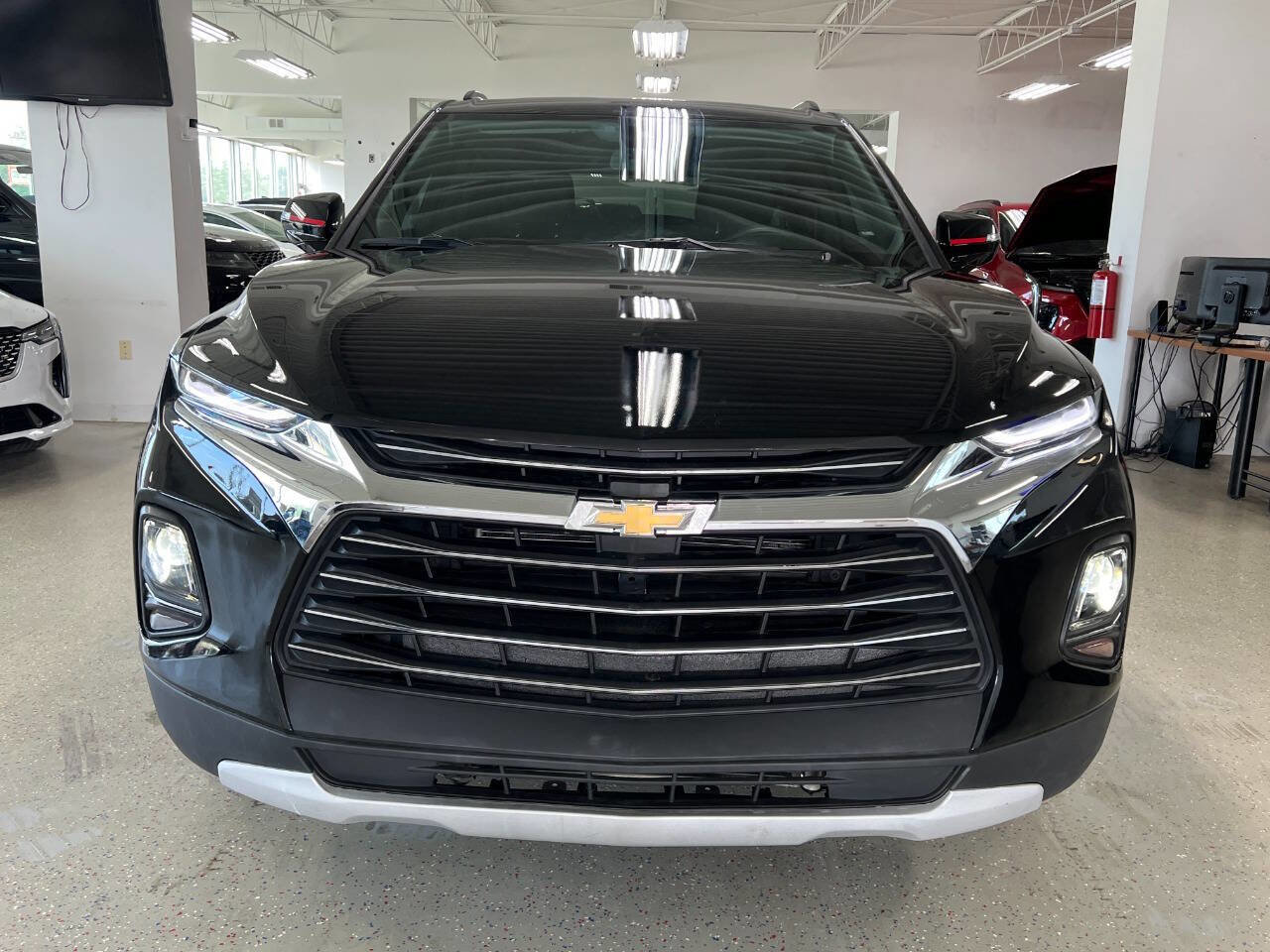 Used 2021 Chevrolet Blazer LT w/ Redline Edition image 2