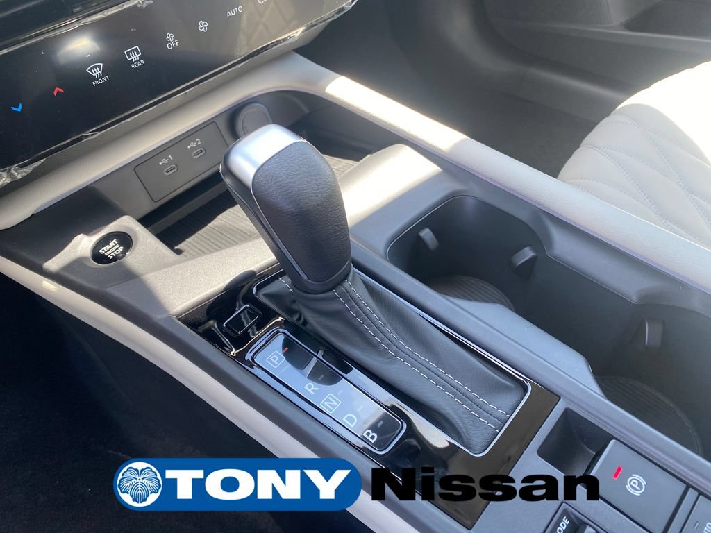 New 2026 Nissan Sentra SV FWD image 17