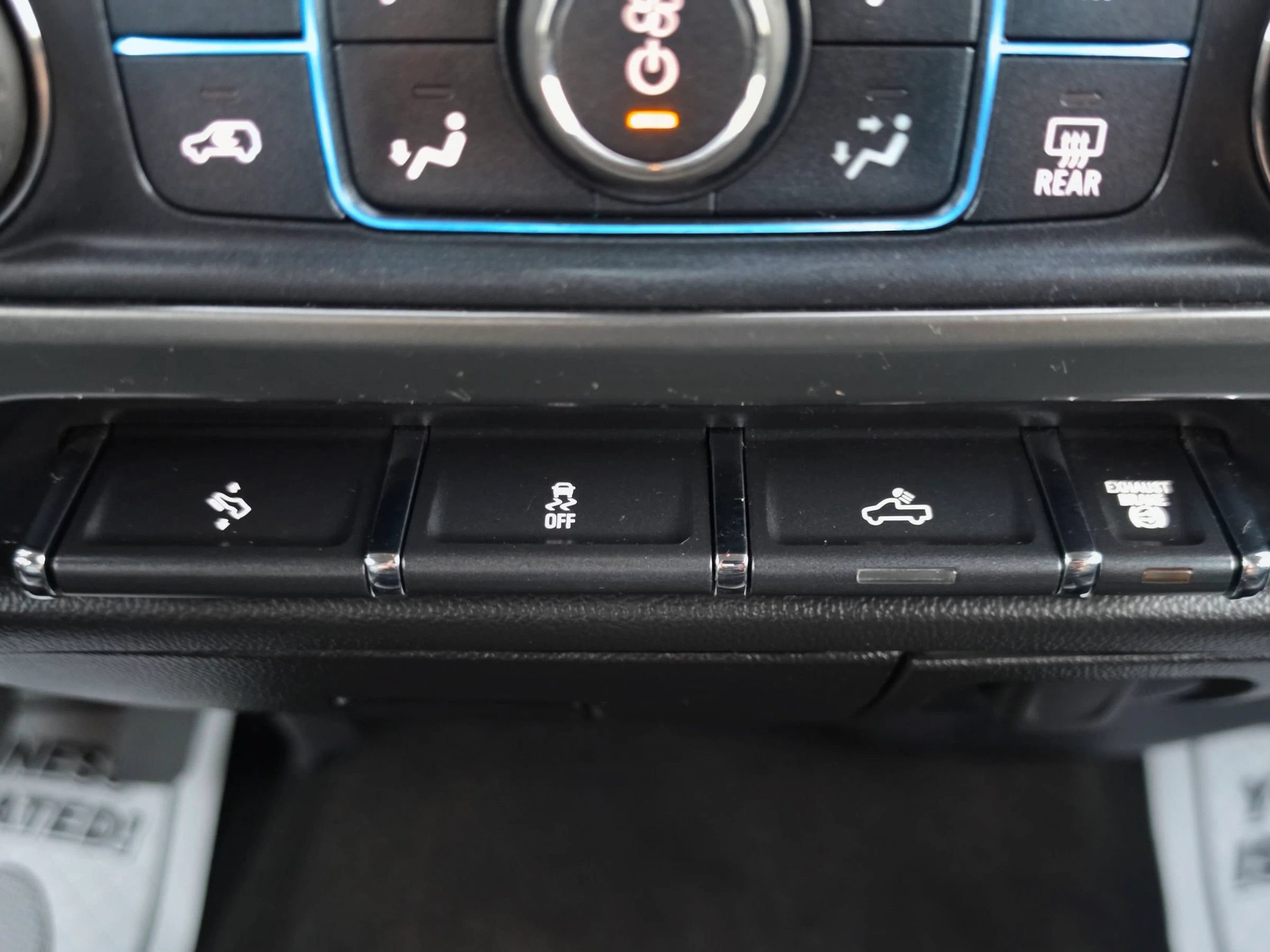 Used 2017 Chevrolet Silverado 2500 LT w/ LT Fleet Convenience Package AWD/4WD image 29