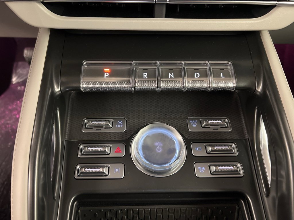 Used 2026 Lincoln Nautilus Premier image 16