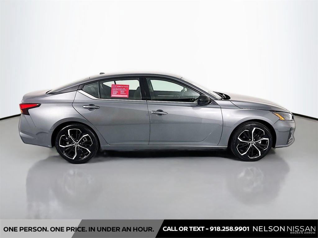 Certified 2025 Nissan Altima 2.5 SR FWD image 4