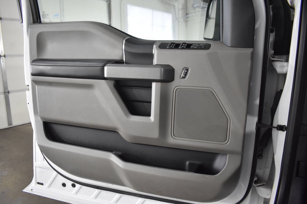 Used 2017 Ford F150 XLT AWD/4WD image 21