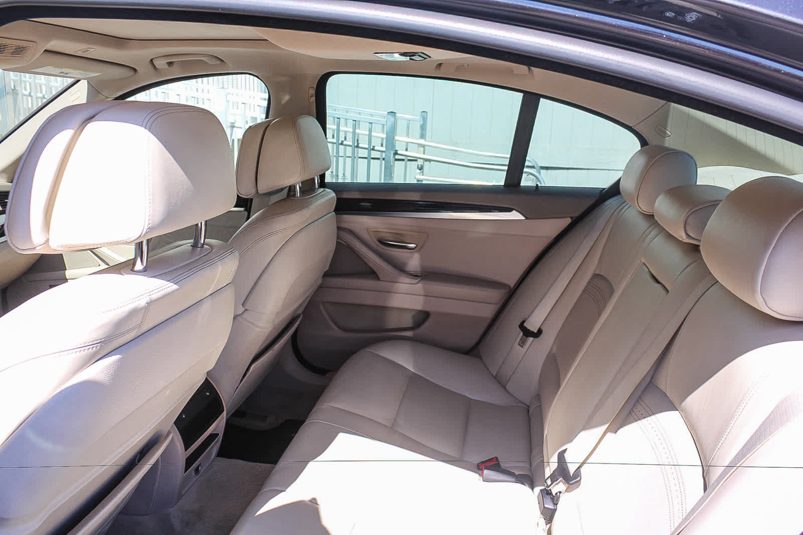 Used 2014 BMW 528i xDrive Sedan AWD/4WD image 18