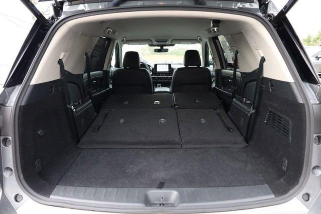 Certified 2025 Nissan Pathfinder SL AWD/4WD image 9
