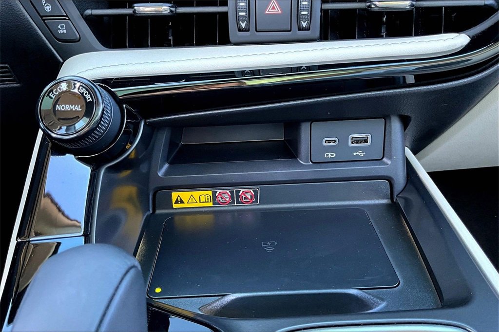 Used 2025 Lexus NX 300h AWD w/ Accessory Package (2T) image 24