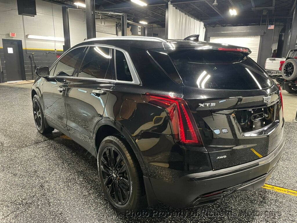 Used 2022 Cadillac XT5 Premium Luxury w/ LPO, ONYX Package AWD/4WD image 5