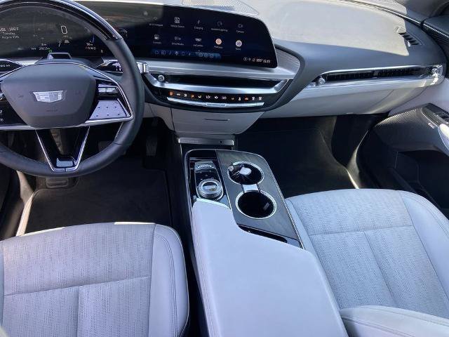 Used 2023 Cadillac Lyriq 2WD image 16