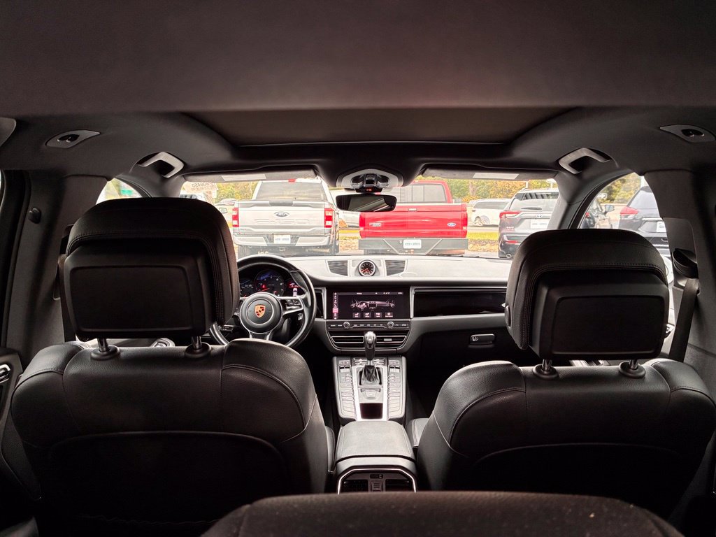 Used 2020 Porsche Macan AWD/4WD image 14