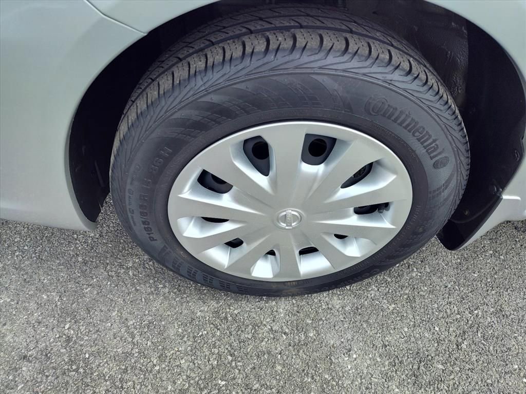 Used 2019 Nissan Versa S Plus image 9