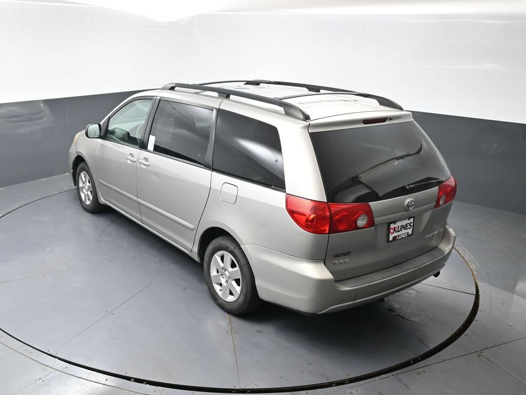 Used 2008 Toyota Sienna CE FWD image 15