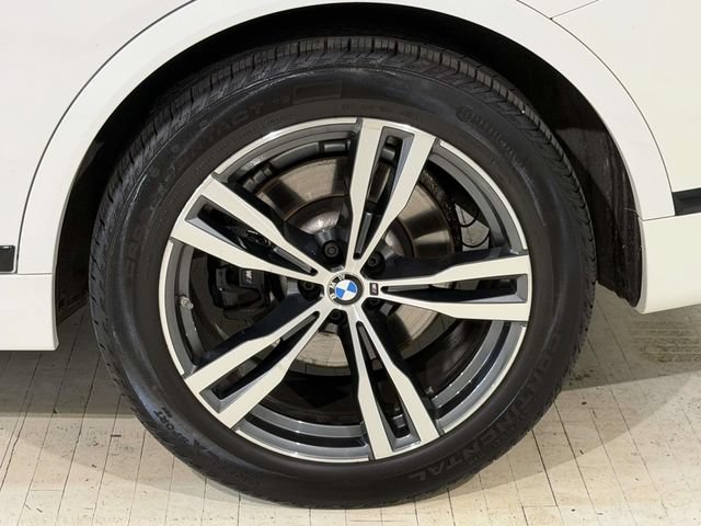 Used 2024 BMW X7 xDrive40i w/ Executive Package AWD/4WD image 16