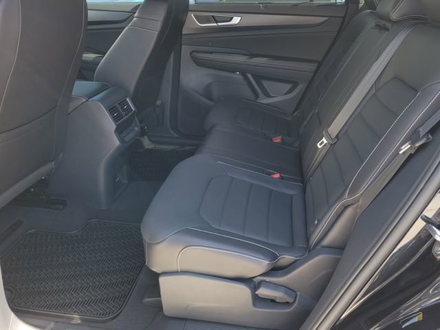 Used 2024 Volkswagen Atlas Cross Sport SEL R-Line image 11