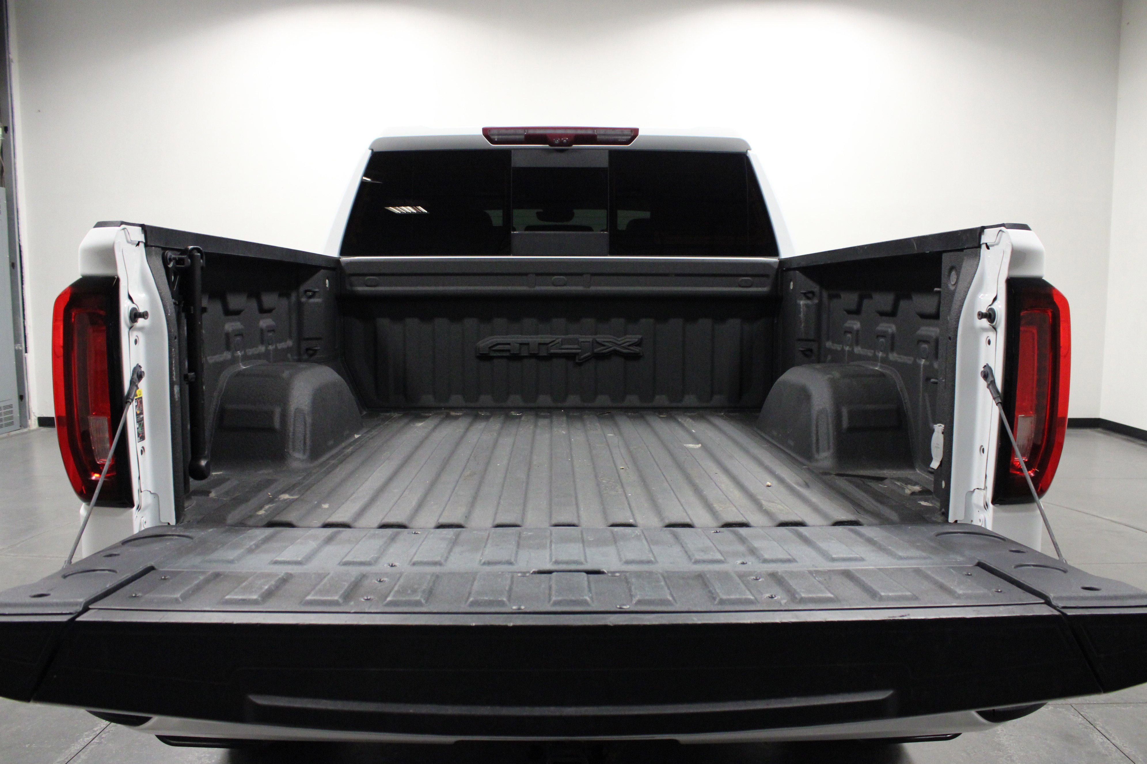 Used 2022 GMC Sierra 1500 AT4X image 14