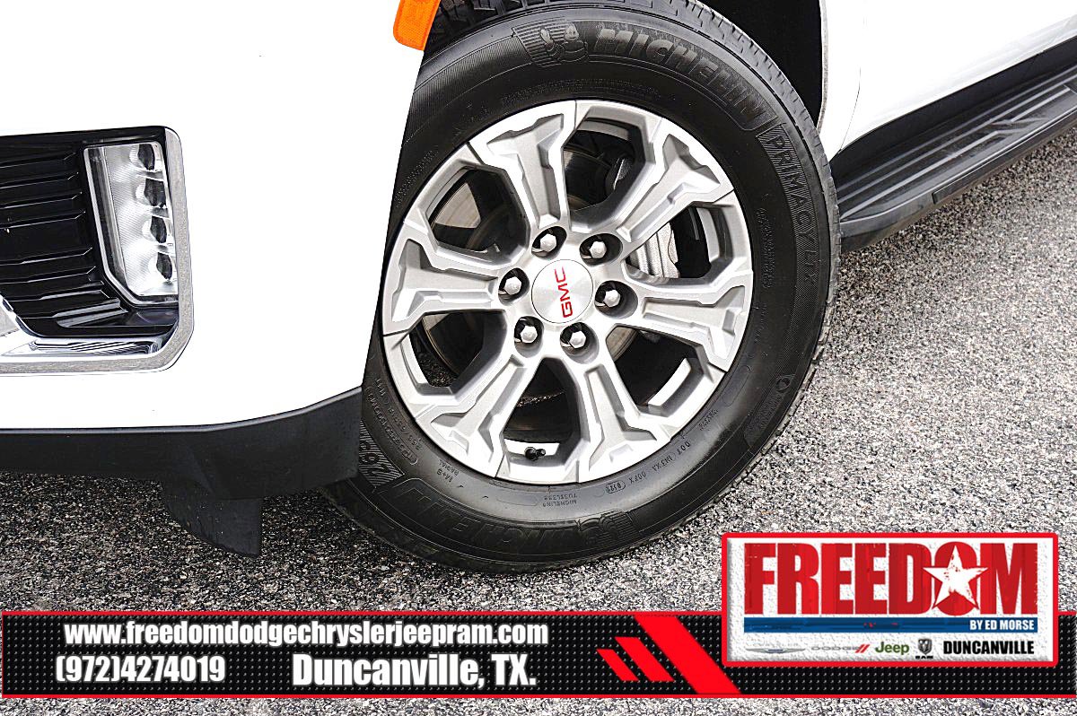 Used 2022 GMC Yukon XL SLE w/ Gmc Pro Safety Plus Package AWD/4WD image 9