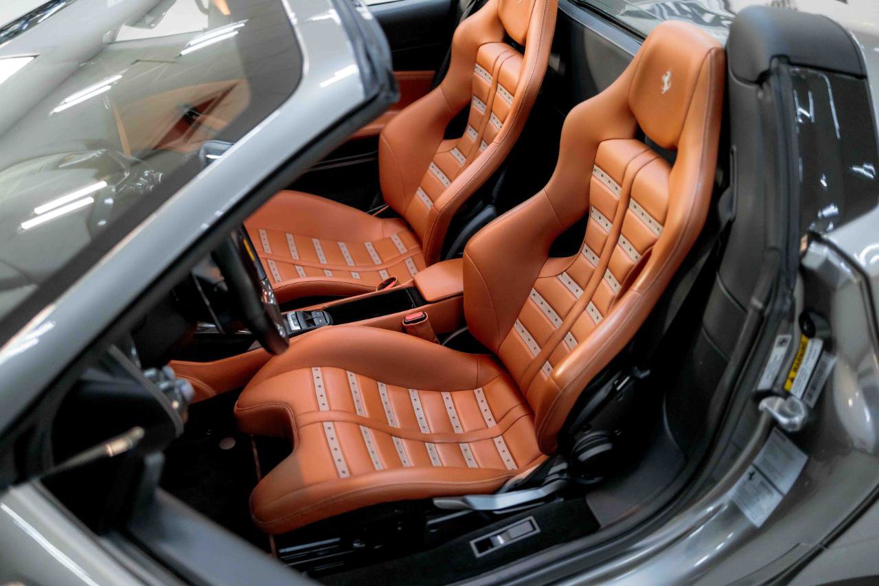 Used 2018 Ferrari 488 Spider image 73