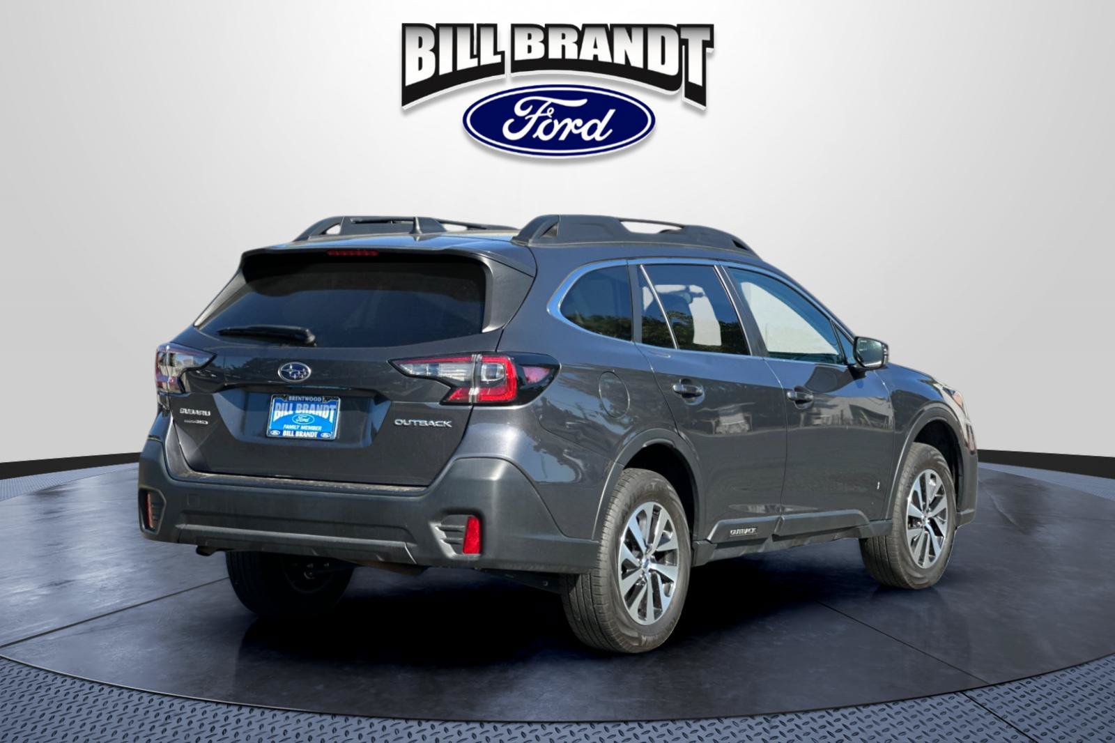 Used 2022 Subaru Outback Premium AWD/4WD image 3
