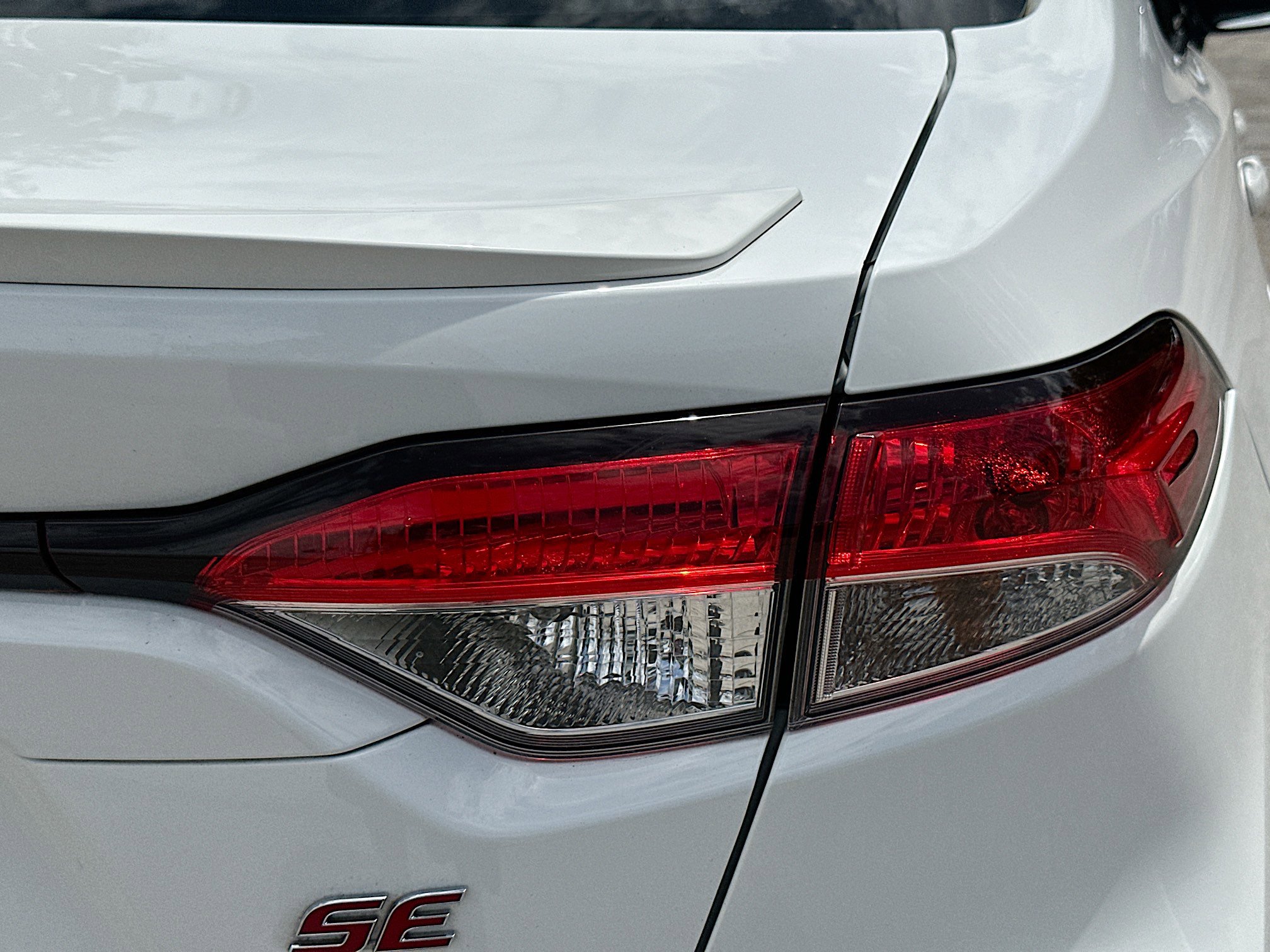 Used 2020 Toyota Corolla SE FWD image 28