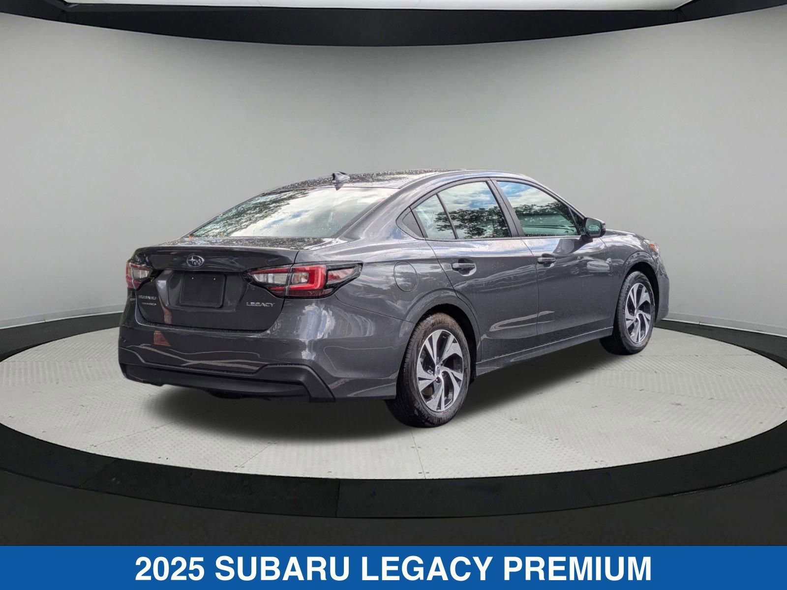 Certified 2025 Subaru Legacy Premium image 4