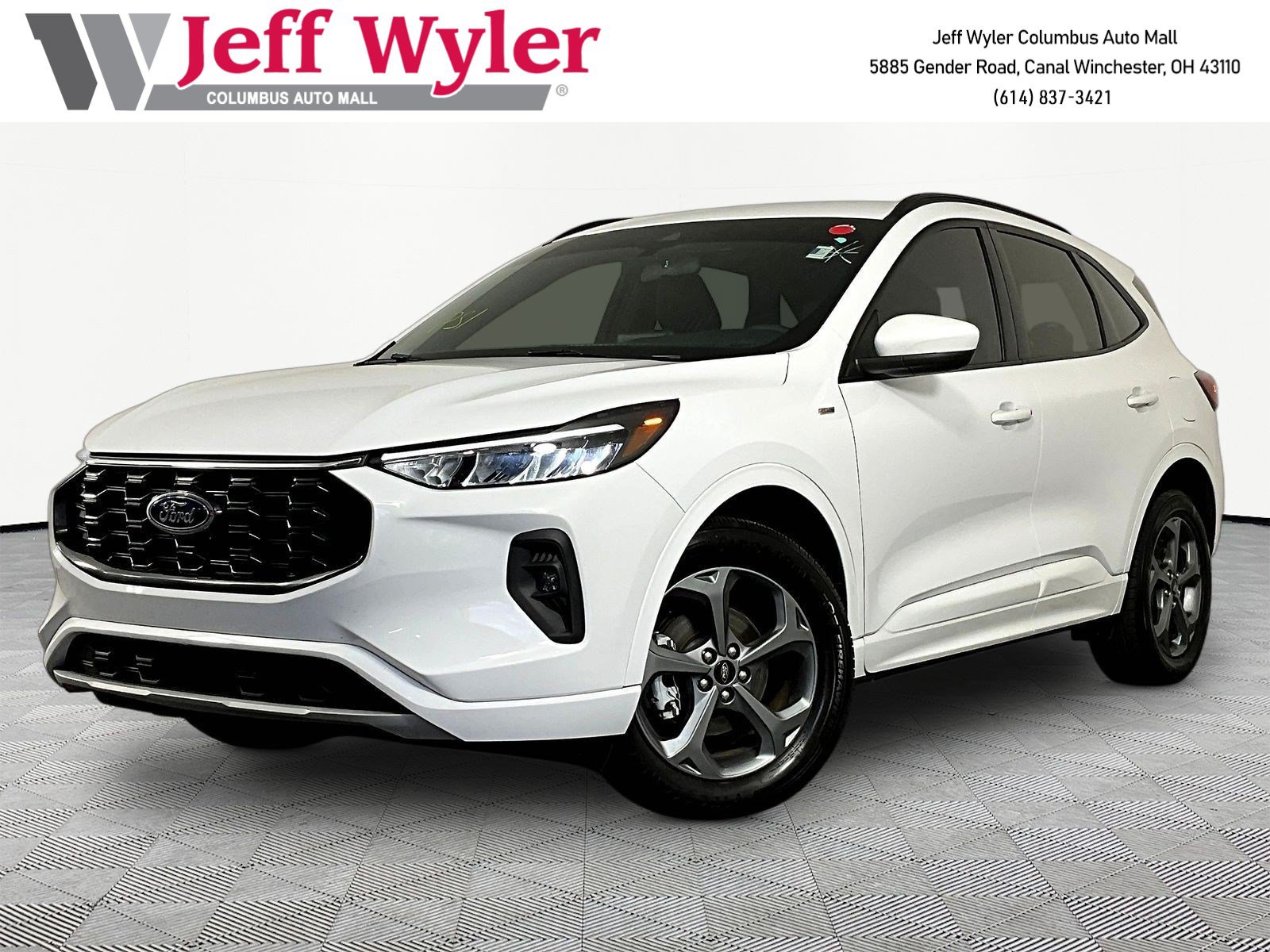 Used 2023 Ford Escape ST-Line Select AWD/4WD image 1