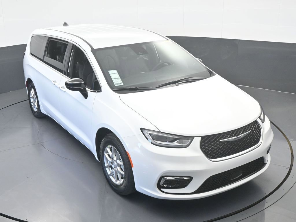 New 2026 Chrysler Pacifica Select FWD image 52