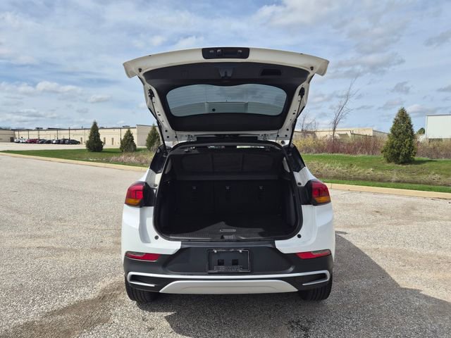 Used 2023 Buick Encore GX Preferred w/ Cold Weather Comfort Package FWD image 10