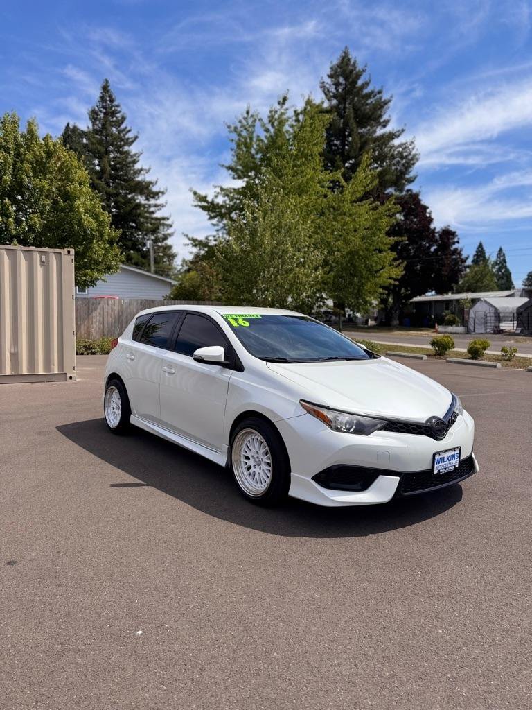 Used 2016 Scion iM FWD image 3