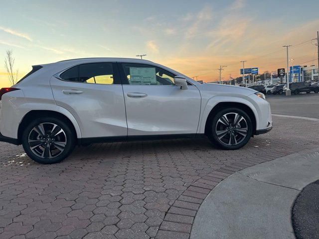 New 2025 Lexus UX 300h AWD w/ Cold Area Package image 7