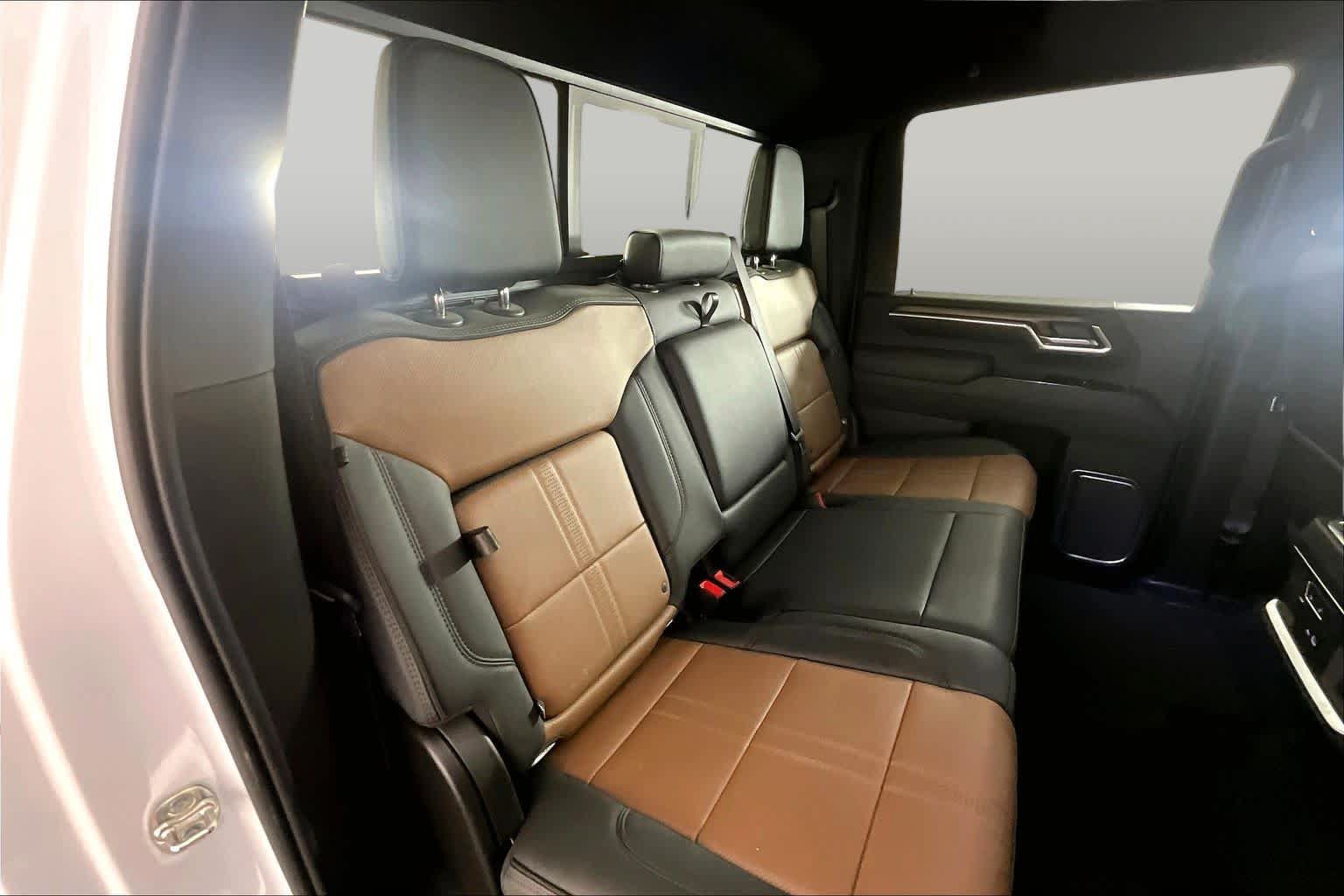 Certified 2026 Chevrolet Silverado 3500 High Country w/ High Country Premium Package AWD/4WD image 19
