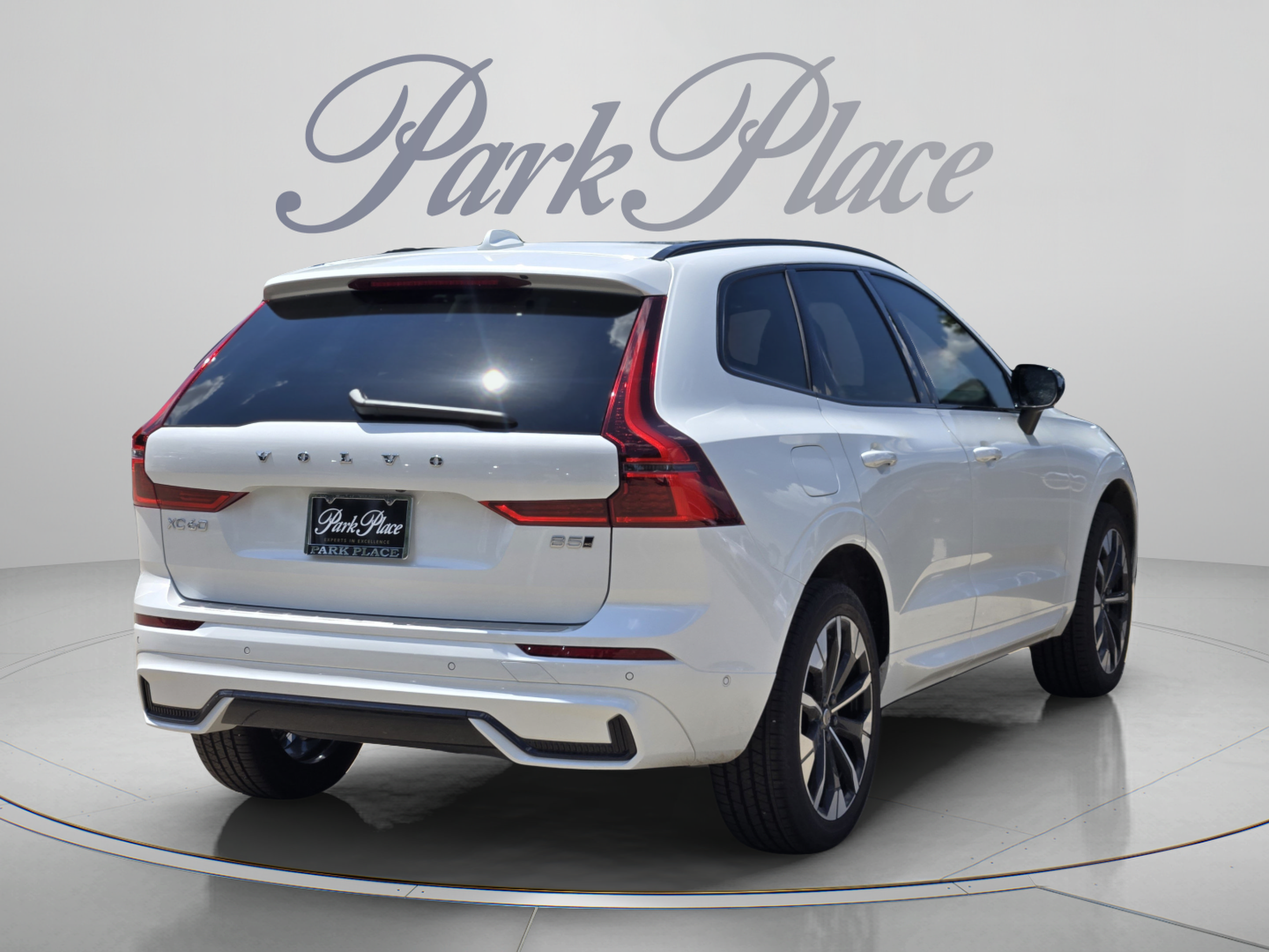 New 2026 Volvo XC60 B5 Plus w/ Protection Package Premier AWD/4WD image 6