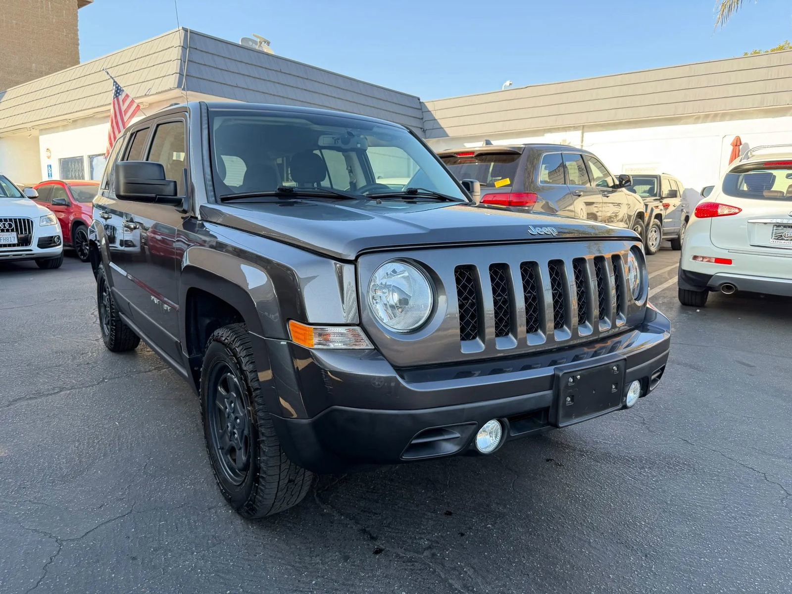Used 2016 Jeep Patriot Sport w/ Power Value Group AWD/4WD image 9