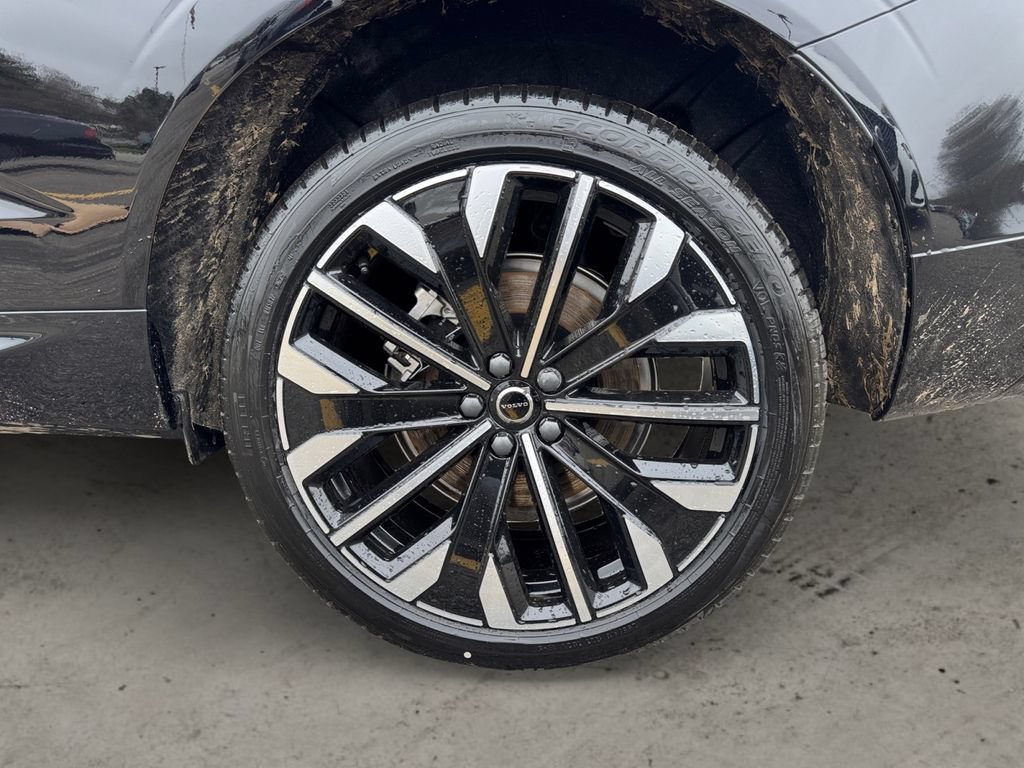 New 2026 Volvo XC60 T8 Ultra w/ Protection Package Premier AWD/4WD image 8